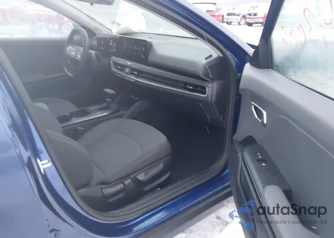 2025 Kia K4 Lxs из США, поврежденный, VIN 3KPFT4DE0SE220280